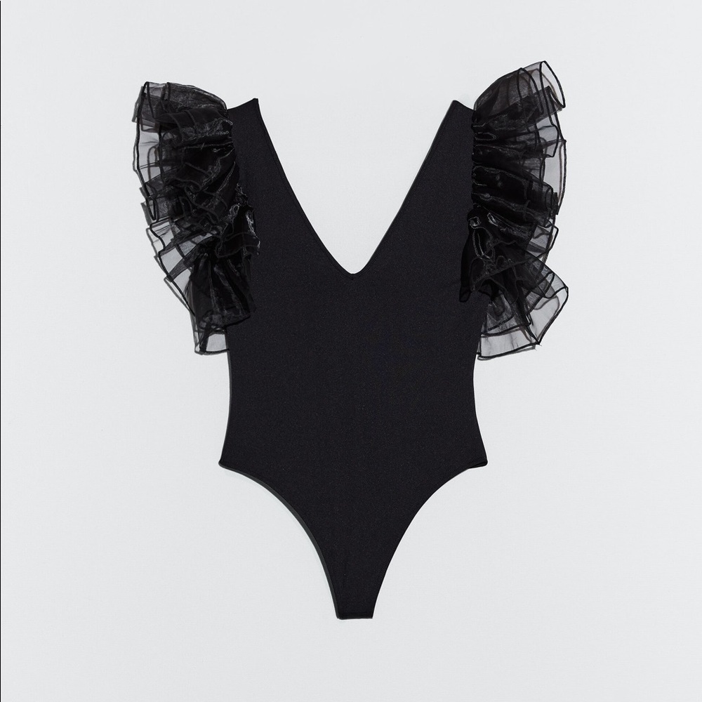 Zara bodysuit with ruffle sleeve
